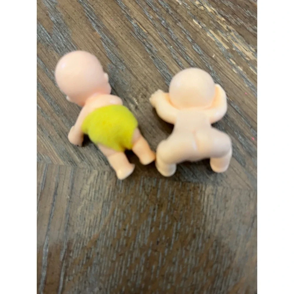 Vintage Hasbro Li'l Babies Oodles Mini Plastic Baby Tiny Dolls Set 2